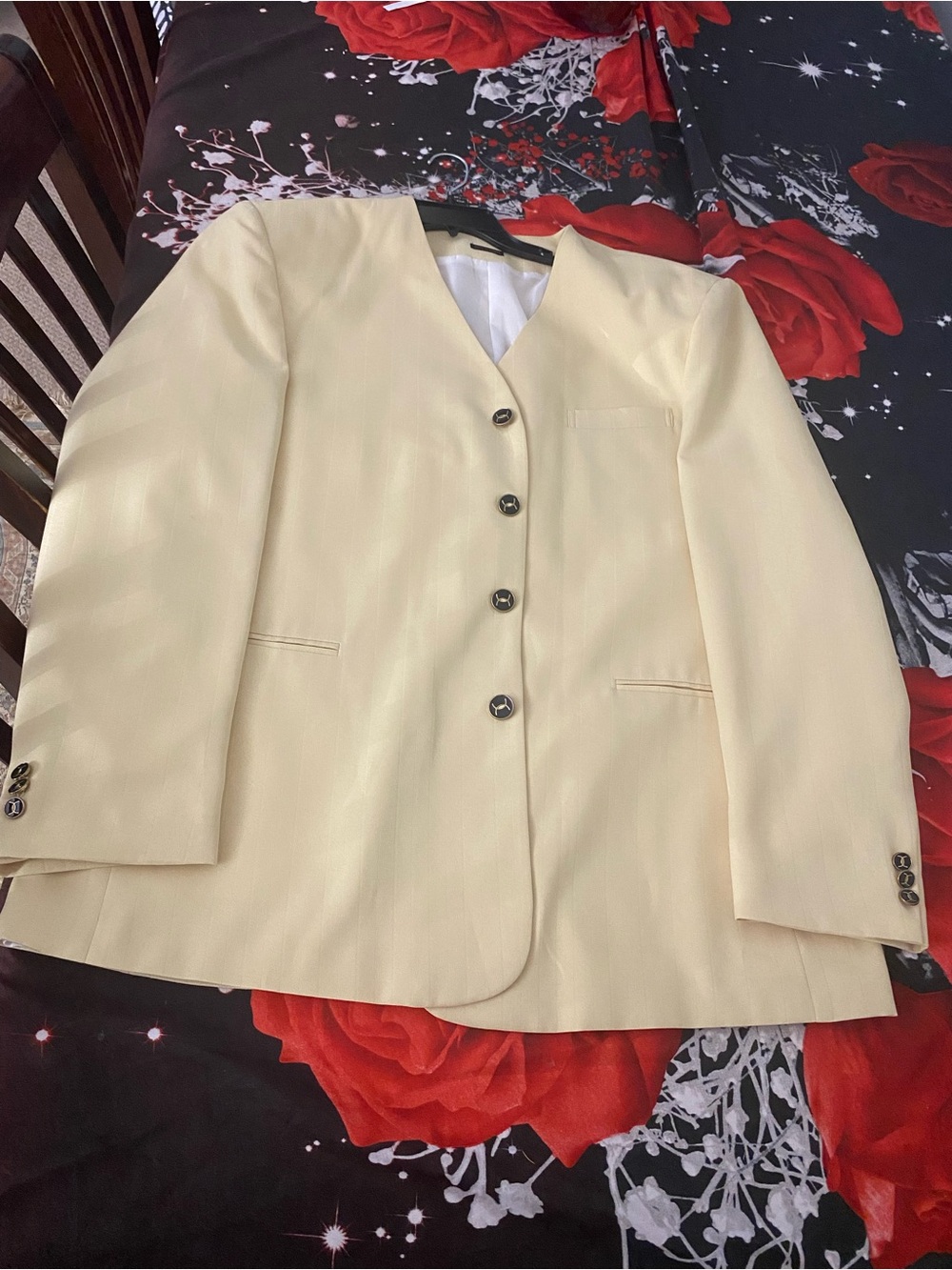 Supreme Cream Single-Breasted Women's Blazer New without tag never worn